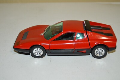 Burago Ferrari 512 BB Berlinetta Boxer Red 1:24 Scale Diecast