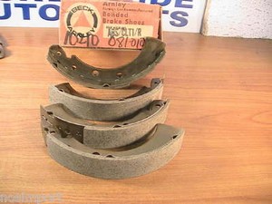 Dodge Colt Brake Shoe Set 1971-1972