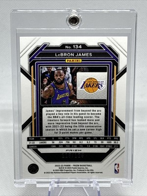 2022-23 Panini Prizm #134 LeBron James /125 Blue Cracked Ice Prizm 