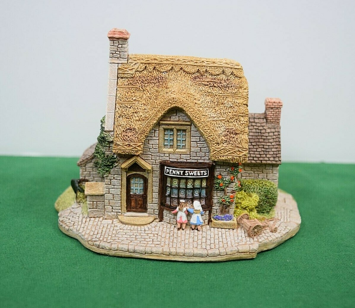 リリパットレーン Penny Sweets Lilliput Lane Village Shops - Penny Sweets - Mint in