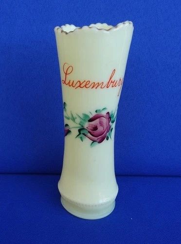 Antique UG Uranium CUSTARD GLASS Bud Vase - Souvenir LUXEMBURG Wisconsin Wis