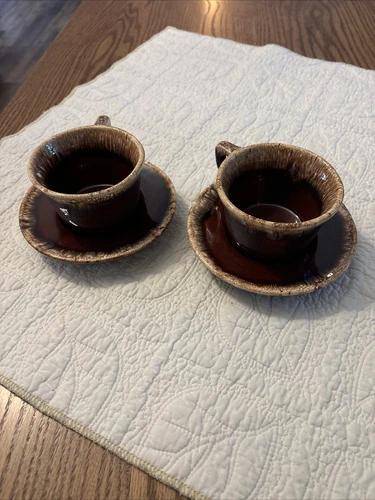 2 Hull Brown drip coffee cups 4"W x 2-3/4"H & saucers 6"W