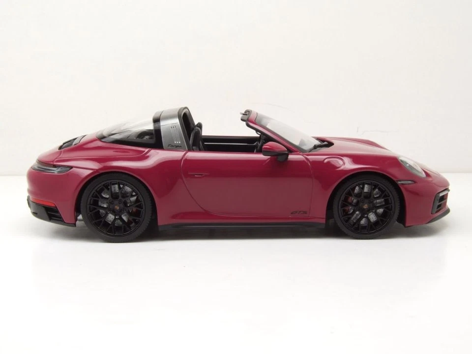Porsche 911 992 Targa 4 GTS 2021 Rubystar Modellino 1:18 Minichamps - Immagine 4 di 4