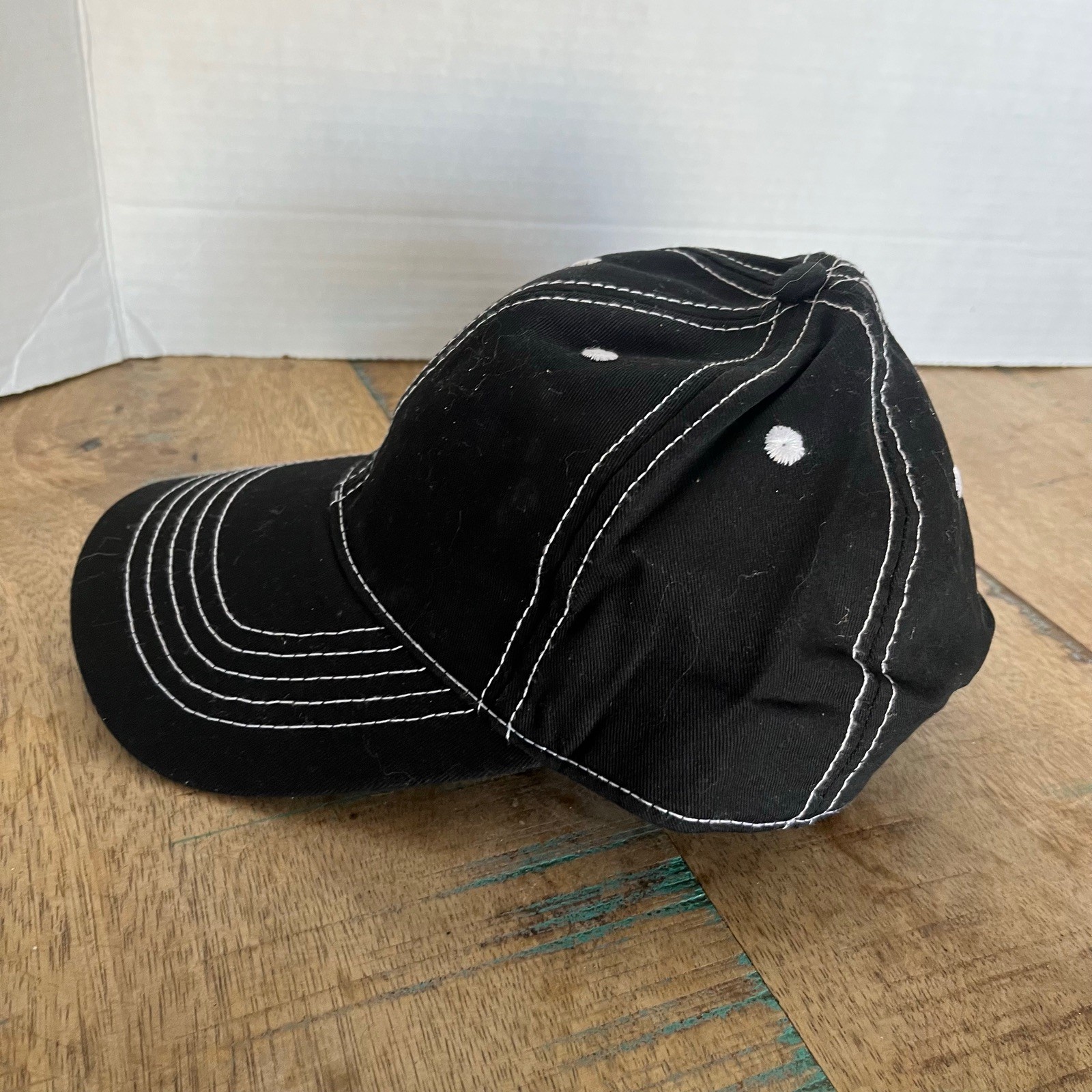 Solid Black Hat White Stiching Adjustable Adult S… - image 5