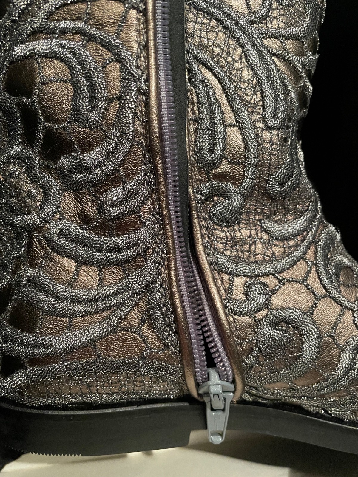 Dolce&Gabbana - boots - girls - young teens - US 12.5 - EU 30 - new image 6