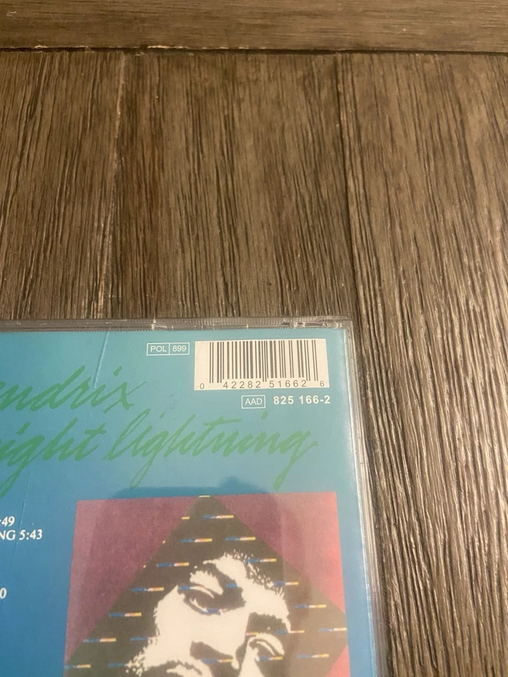 CD MADNESS-CLEAN,MUSIC JUNKIE,HOARDER DIED-JIMI HENDRIX-THE ESSENTIAL HENDRIX CD - Image 3 of 4