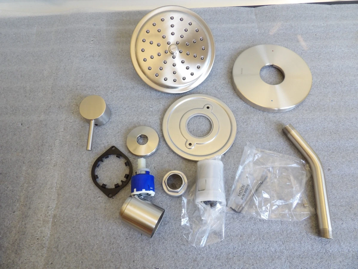 Soporte De Regadera De 8" Con Acabado En Cromo -- 123815