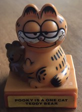 Vintage Garfield Characters Toy Pooky Is A One Cat Teddy Bear Press  Smile 1981