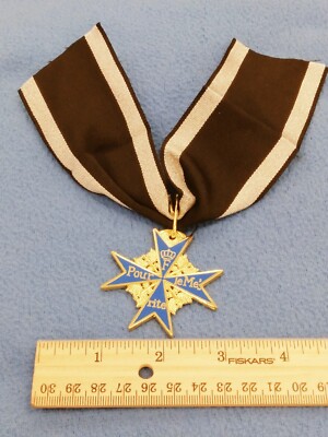 German BLUE MAX Medal & Ribbon - New
