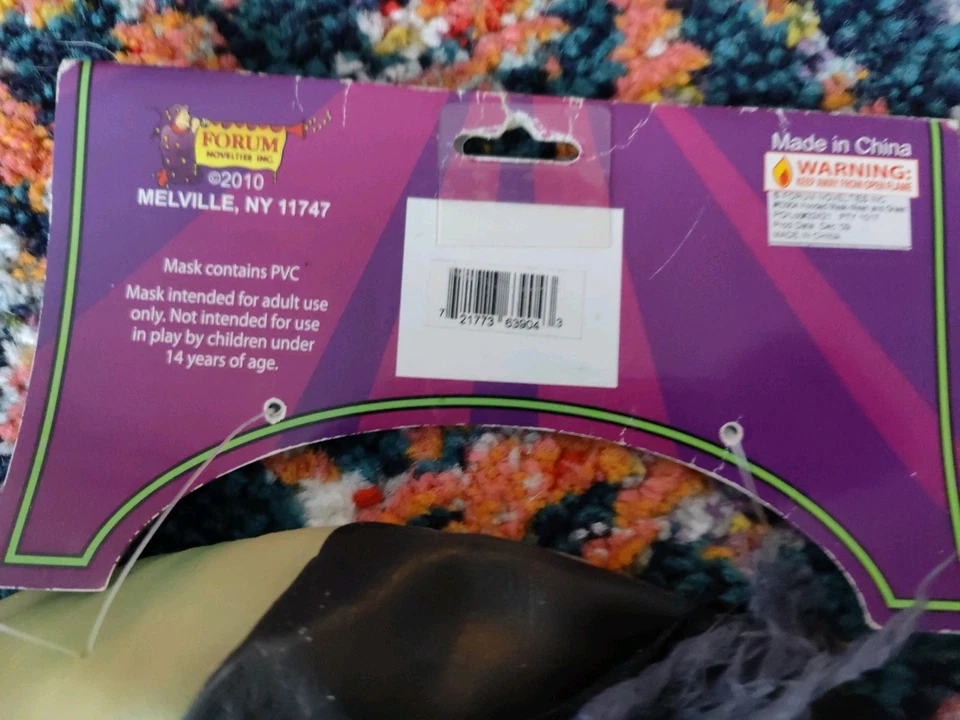 Adult PVC Forum Masks Hooded Mean And Green Forum Novelties  - Image 4 of 4