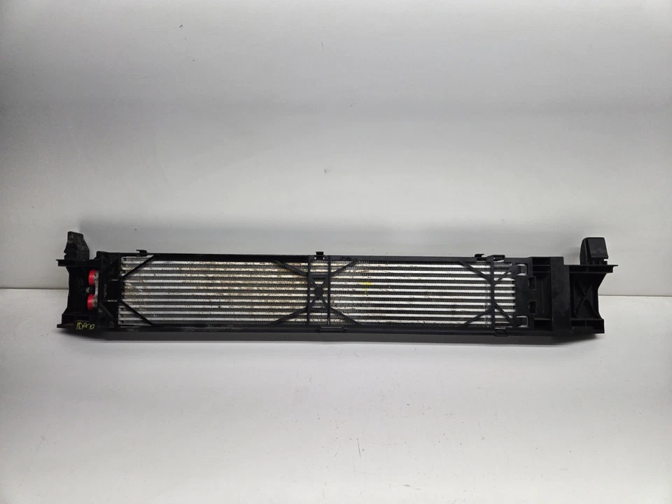 2014-2019 RAM ProMaster 1500 2500 3.6 Transmission Oil Cooler w/ shroud bracket Foto 2 de 4