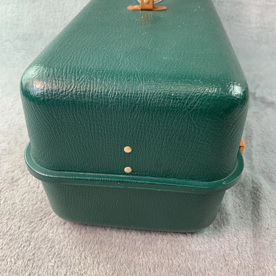 Caja de aparejos de pesca verde modelo 400 UMCO de colección bandejas de 2 niveles negro mango señuelos cebo Foto 4 de 4