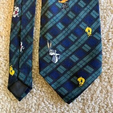 Looney Tunes Mania Bugs Bunny Tweety Logo Men's Tie - 100 Polyester 57 x3.5