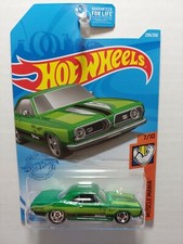 2021 Hot Wheels #239 Muscle Mania '68 Plymouth Barracuda Formula S green