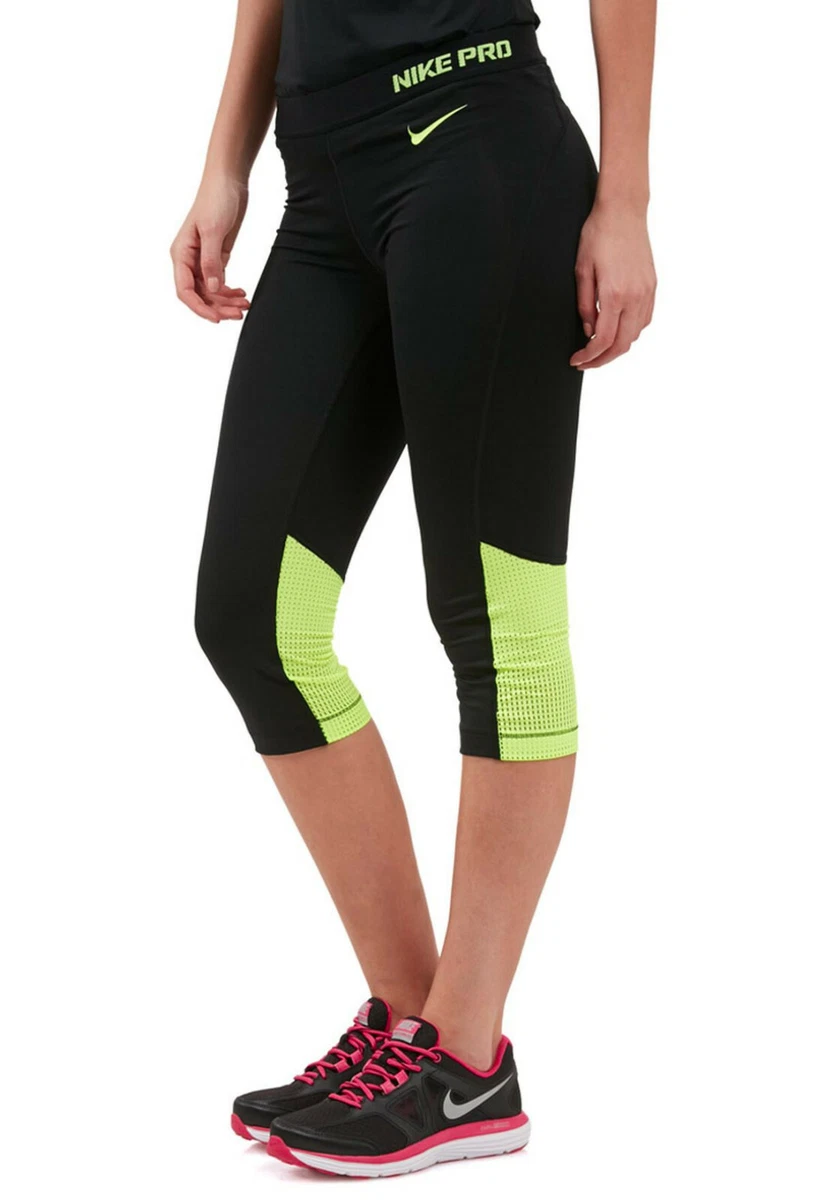 Nike pro training hotsell capri legging in black