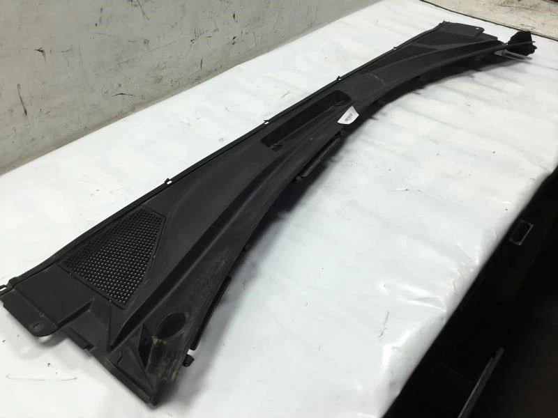 2006 LEXUS RX400H HYBRID WINDSHIELD COWL VENT PANEL OEM - Image 2 of 4