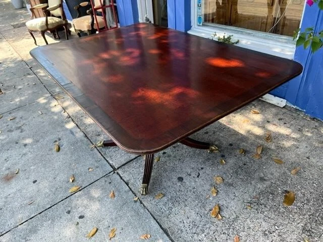 Mesa Pedestal Regencia Caoba Siglo XIX Foto 4 de 4