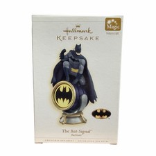 Hallmark The Bat-Signal Ornament 2006 - DC Comics - Batman - Gotham City