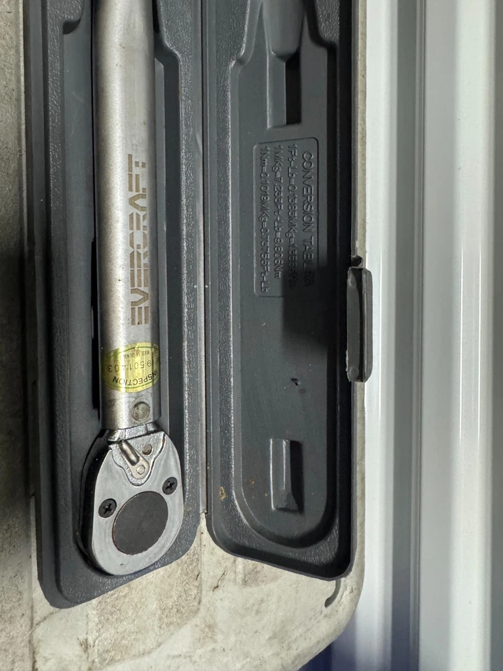 NAPA Evercraft 775-0950 1/2" Drive 150lb Torque Wrench With Case - Image 3 of 4