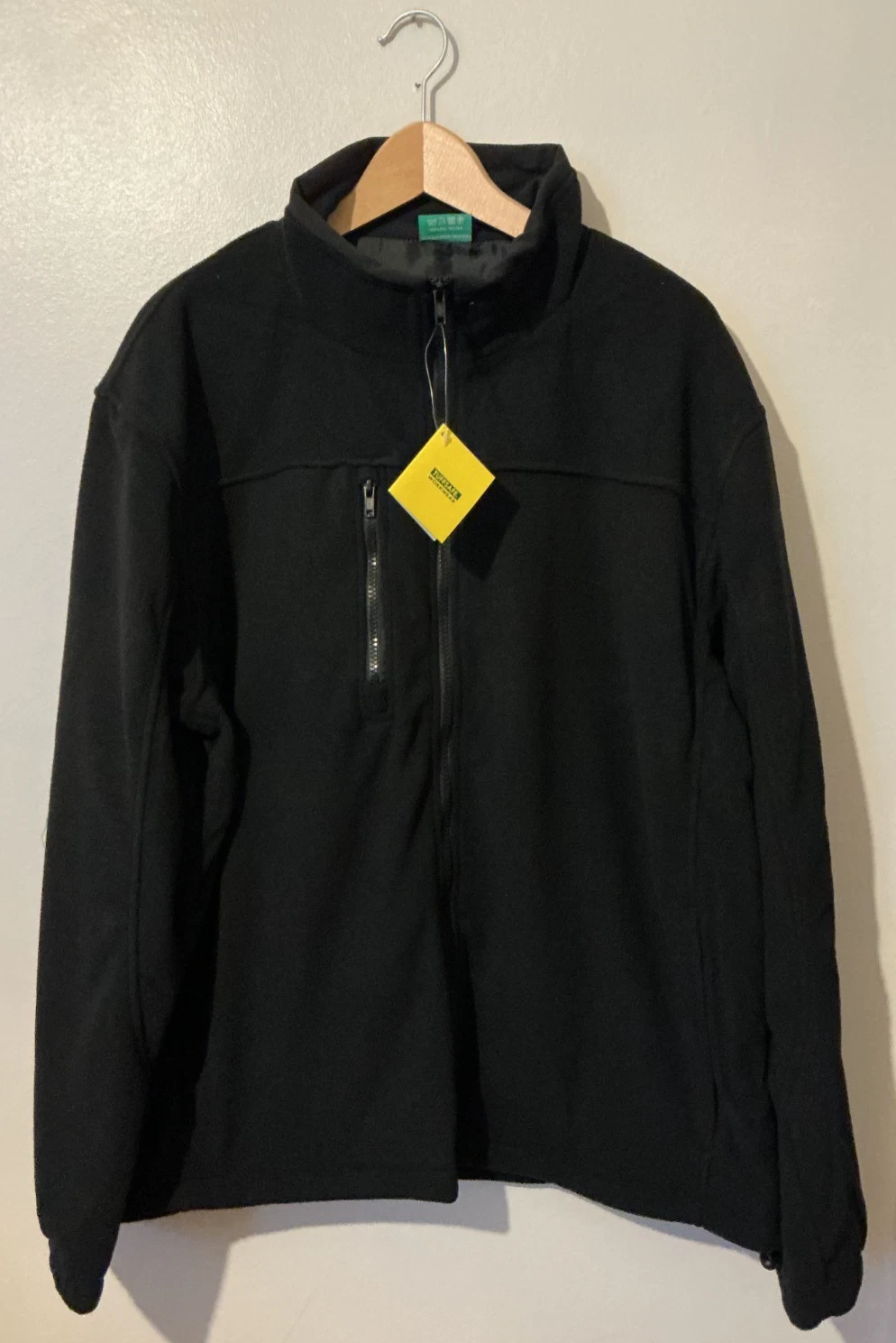 Unisex Micro Fleece Jacket Fully Lined Long Sleeve Zip Pockets XXL BNWT Black
Opens in a new window