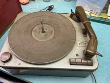 ELAC Miracord XS200 Turntable  WORKING