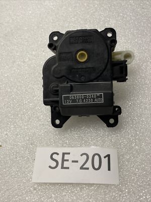 2004 - 2009 TOYOTA PRIUS AC HEATER MOTOR ACTUATOR OEM 063800-0240