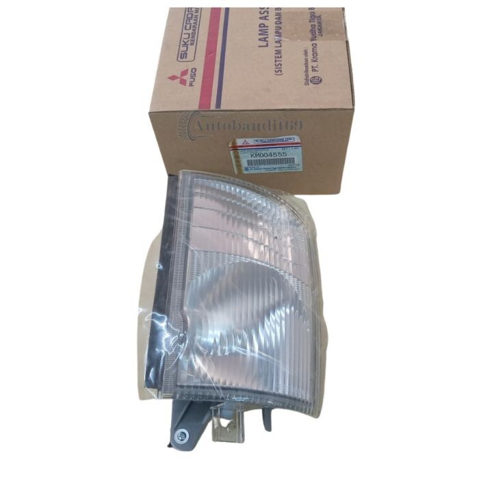 KM004555 Fits For Mitsubishi Canter Fuso 7/8 05-11 Park Light