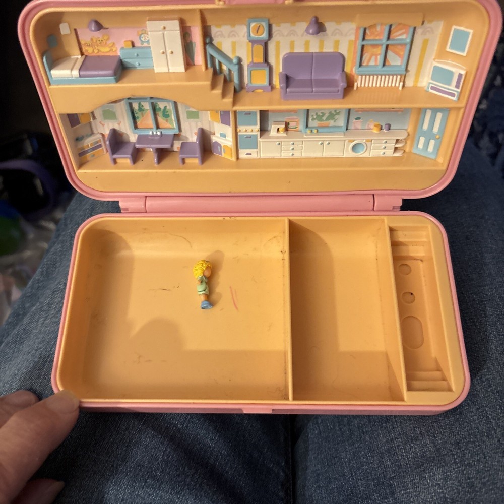 Vintage Original Polly Pocket Pretty Hair Playset Compact With One Doll
