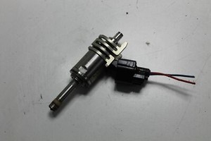 LEXUS IS III E3 300h AVE30 Einspritzdüse 23250-31120 2.50 12701289