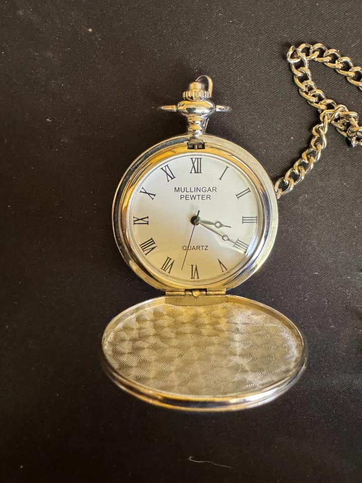 Reloj Bolsillo Mullingar Peltre Hecho en Irlanda Necesita Batería Nueva Foto 4 de 4