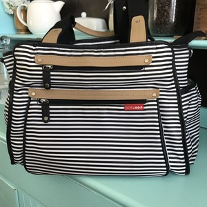 skip hop grand central diaper bag