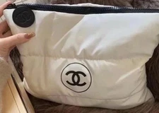 Beauty Pouch Chanel  VIP White Cosmetic Makeup Case Organizer New