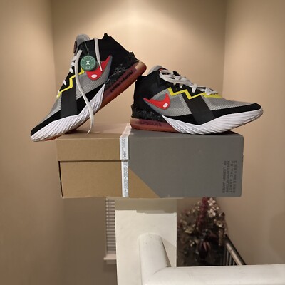 Size 15 - Nike Space Jam x LeBron 18 Low Sylvester x Tweety