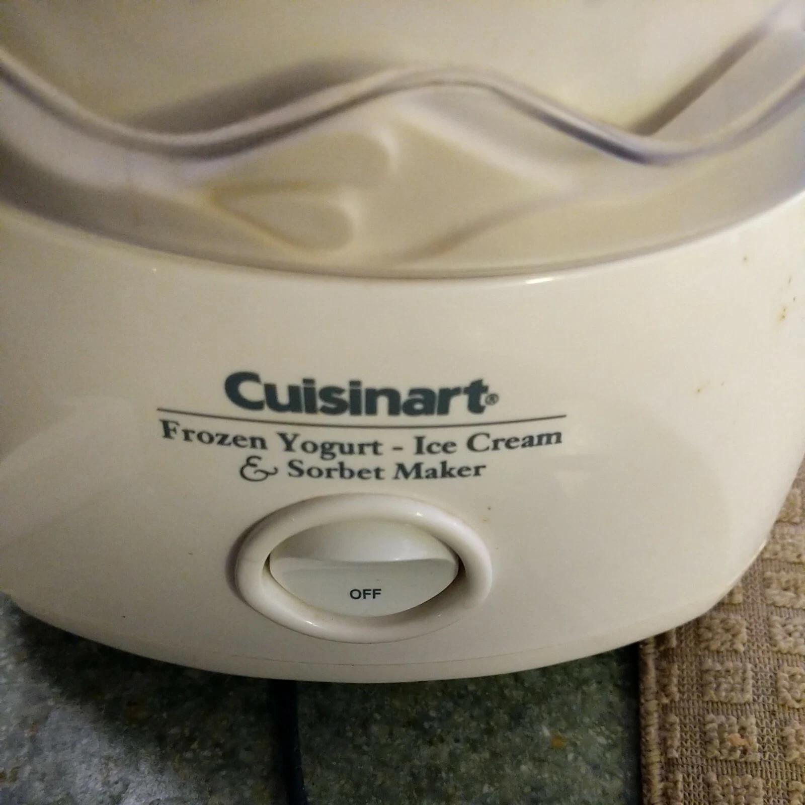 CUISANART ICE-20 1.5 Quart Automatic Ice Cream Frozen Yogurt & Sorbet Maker Whte