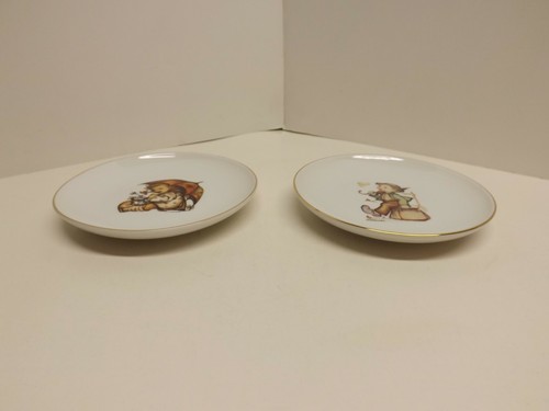 MJ Hummel Teller 2er Set Regenschirm Mädchen fröhlich Wanderer Reutter Porzellan Deutschland - Bild 7 von 10
