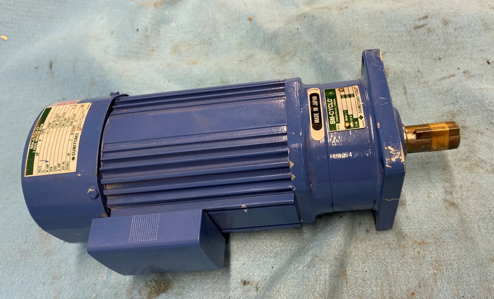 CYCLO CNVM05-5085-GEAR MOTOR B-17,1/2 HP RATIO 17:1, RPM 1700, 200V