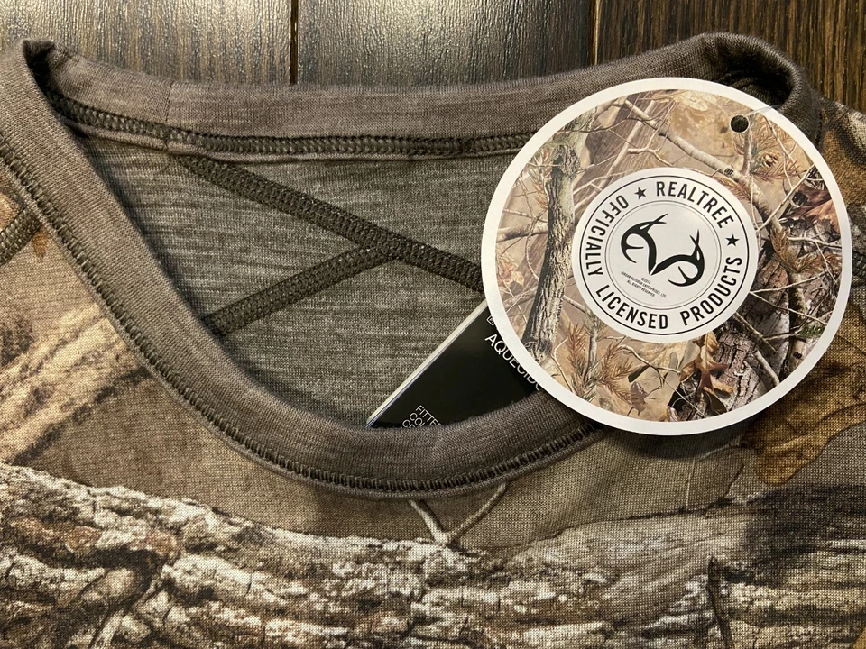 Under Armour Men's Reversible Wool Base Layer Realtree AP Camo 1297423-946 SM  - Image 2 of 4