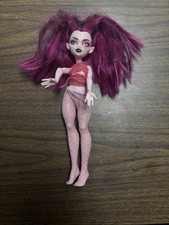2021 Monster high buried Secrets Draculaura w/ Accessories