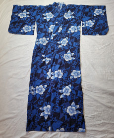 Japanese Style Kimono Cotton Yukata Blue White Floral  NO Belt 64" Long