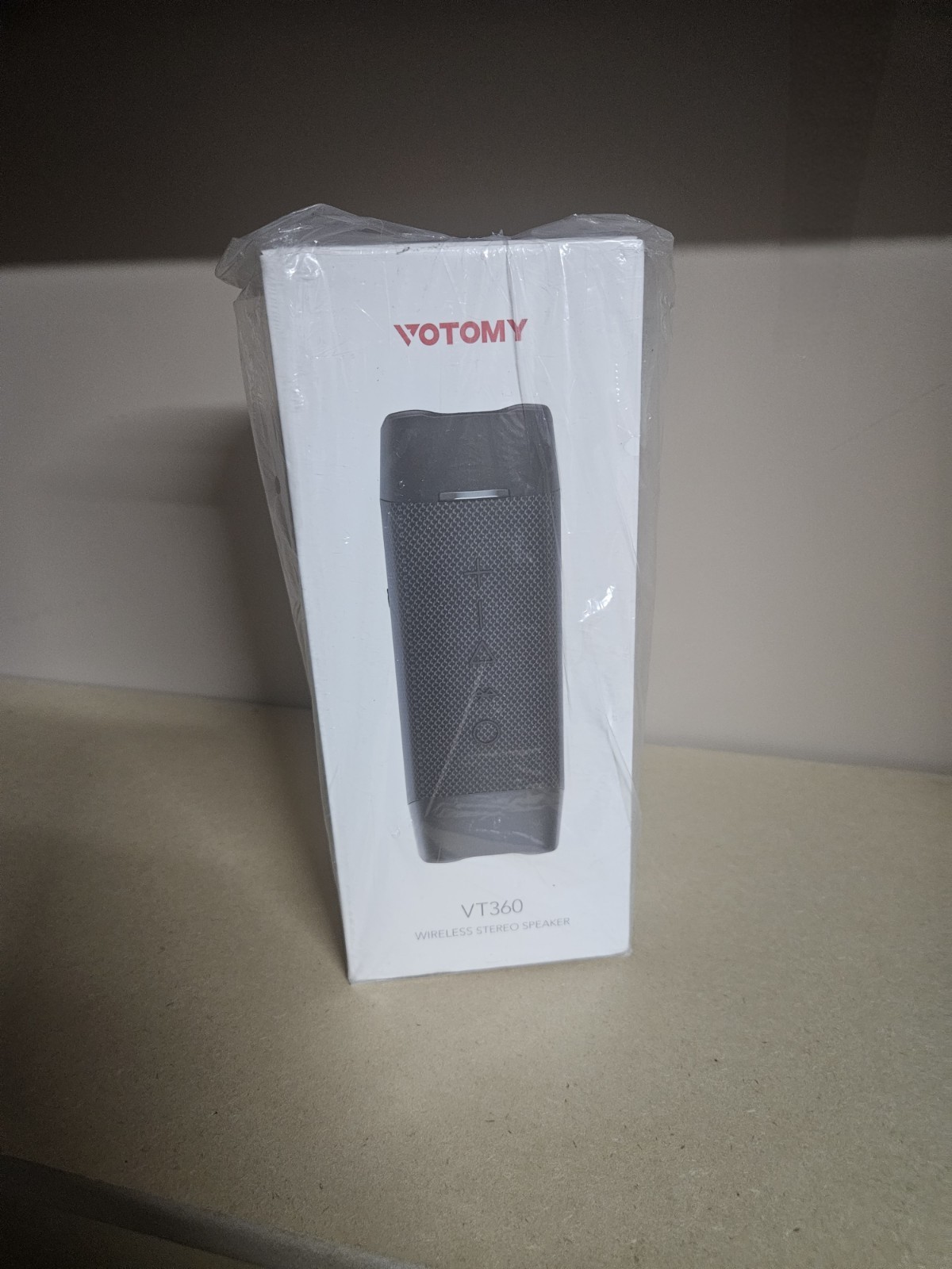 PORTABLE WIRELESS BLUETOOTH STEREO SPEAKER CORDLESS. GREAT XMAS PRESENT