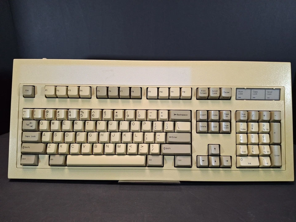 Vintage Keytronic E03435 Keyboard PC/AT VT Switch FCC ID:CIG8AVE03435 K3 - Image 2 of 4