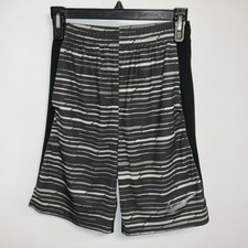 Nike Shorts Youth Large