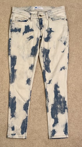 Levis 524 Skinny Jeans Whitewashed Blue 