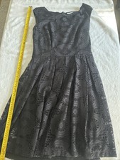 New York & Company Black Sleeveless Lace Fit & Flare Dress Size 6