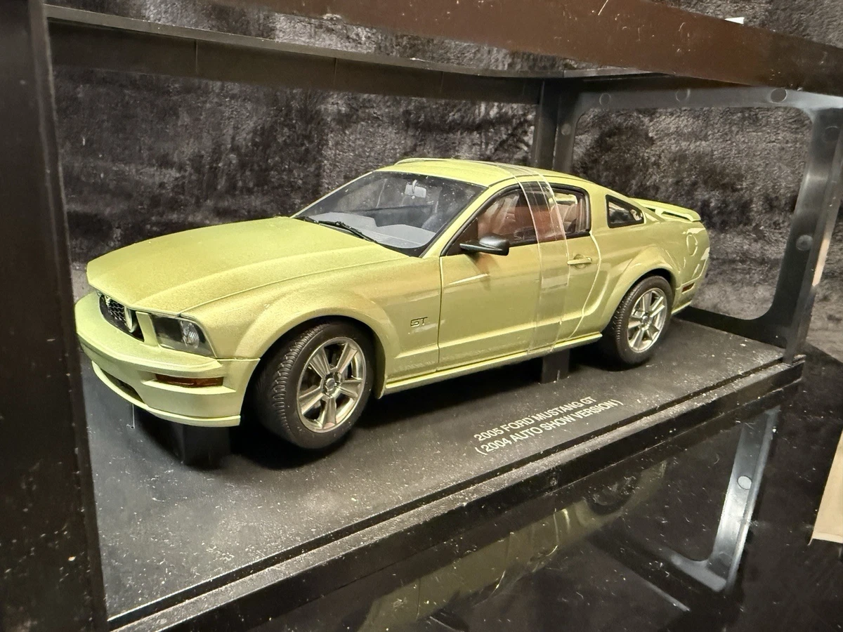 AUTOart Ford Mustang GT Contemporary Manufacture Diecast Cars for