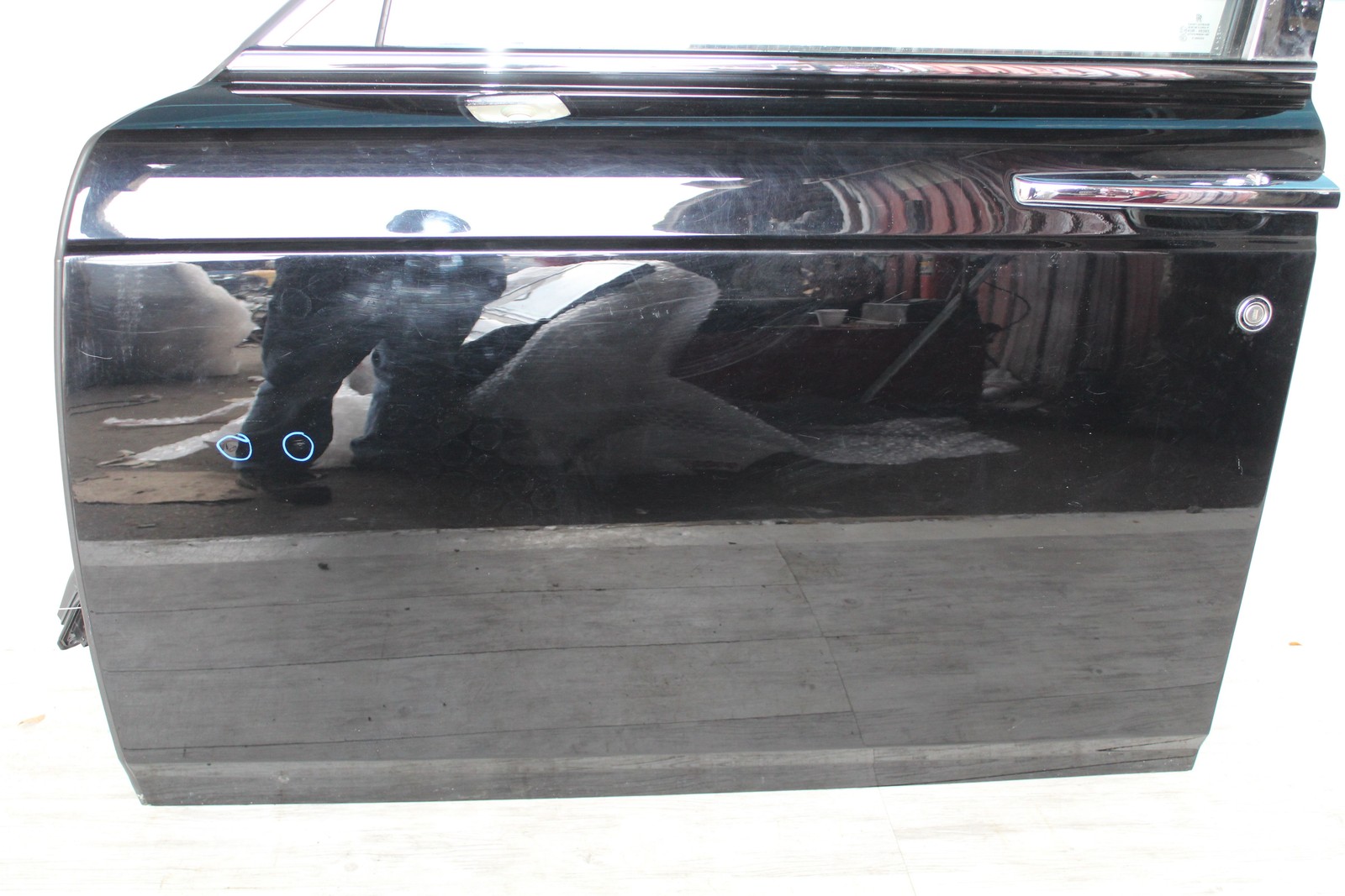 14 ROLLS ROYCE Front Door Left