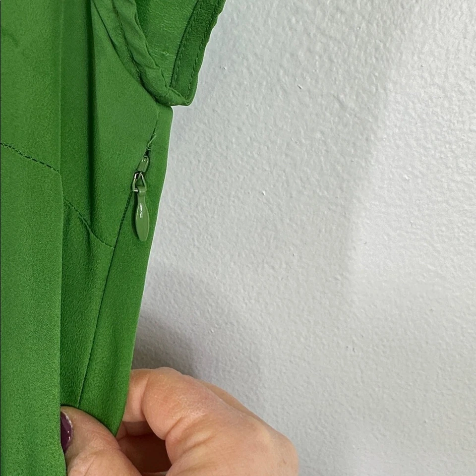 Vestido Anthropologie Tabitha floral satinado cuello volantes talla 0 Foto 4 de 4