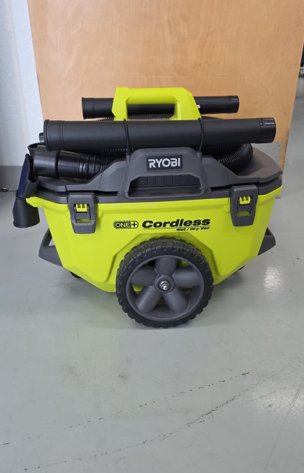 Ryobi P770 18V 6 Gal. Cordless Wet/Dry Vacuum