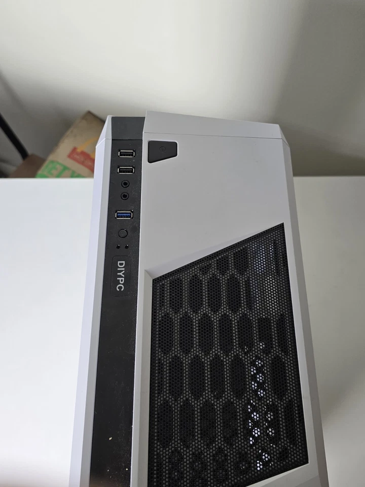 DIYPC DIY-F2-W White SPCC Micro ATX Mini Tower Computer Case - Image 3 of 4