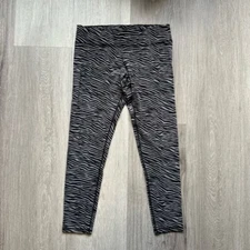 Source Unknown Black and Gray Zebra Athletic Leggings Women’s M Athleisure